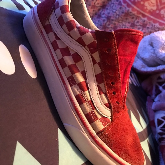 Vans - Picture 2 of 3